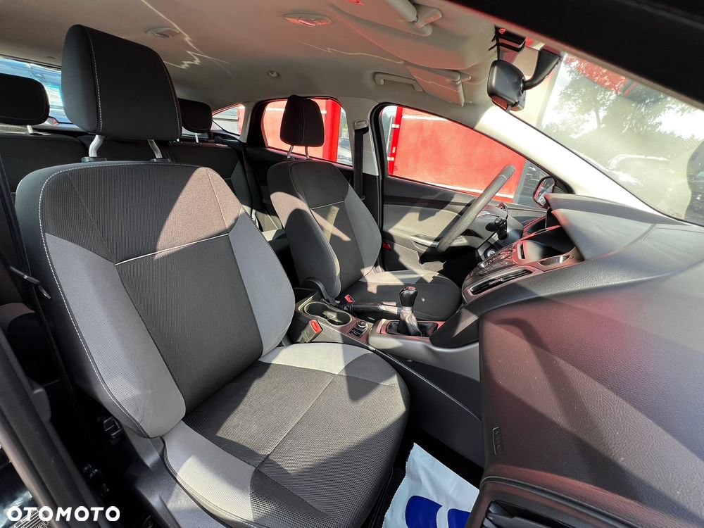 Ford Focus 1.0 EcoBoost Trend - 22