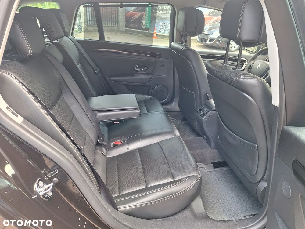 Renault Laguna dCi 180 FAP Initiale - 15