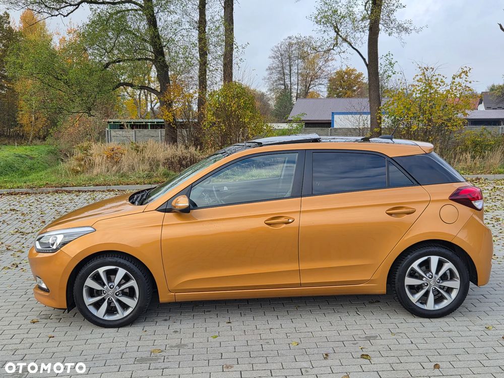 Hyundai I20 2015 photo 2