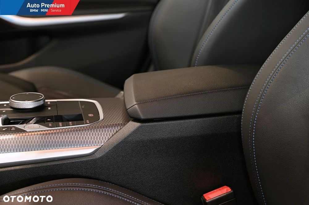 BMW Seria 3 318i - 9