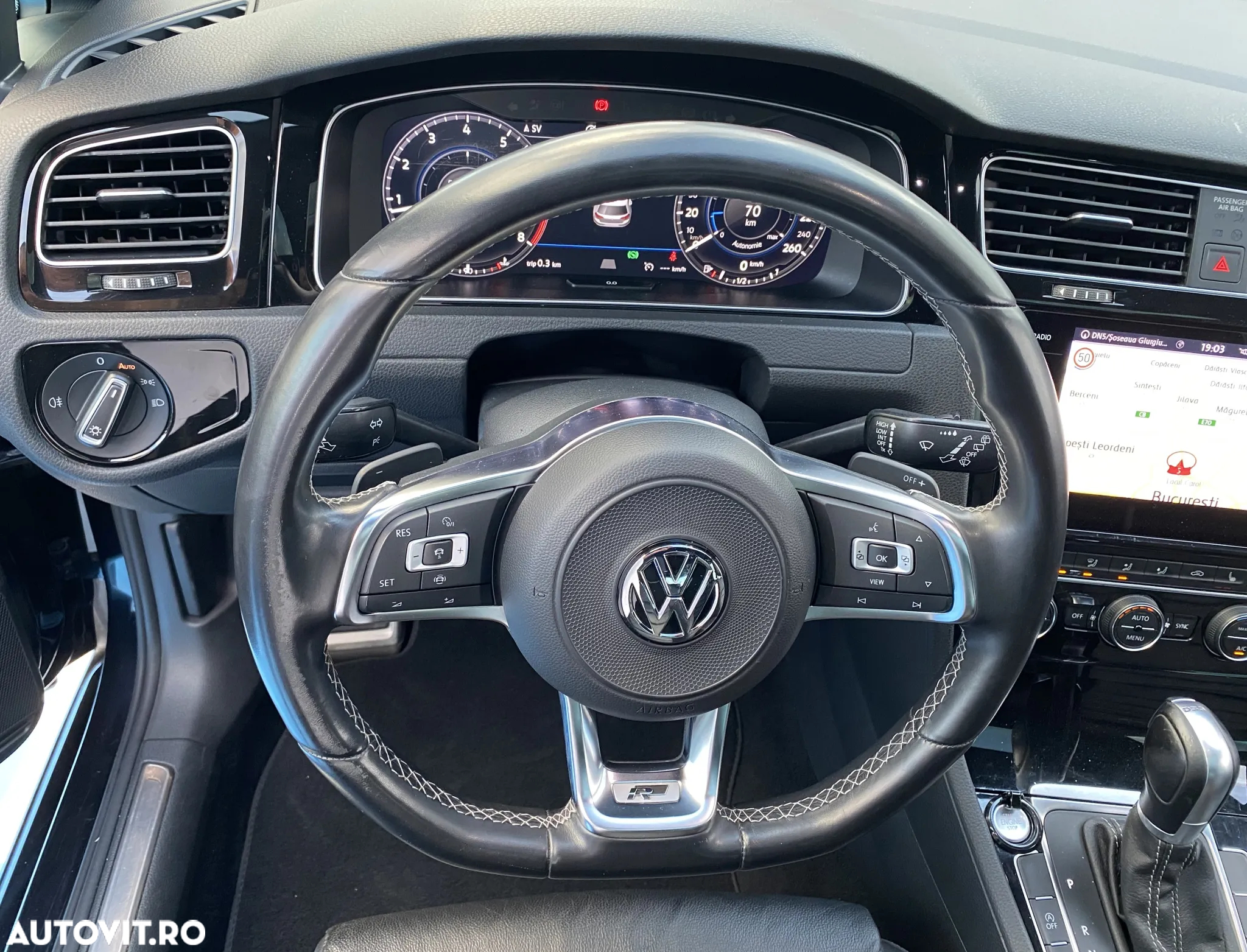 Volkswagen Golf 1.5 eTSI OPF DSG R-Line - 25