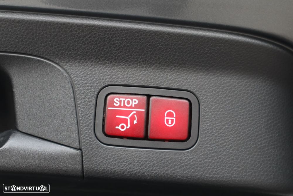 Mercedes-Benz GLC 250 d 4Matic 9G-TRONIC AMG Line - 8