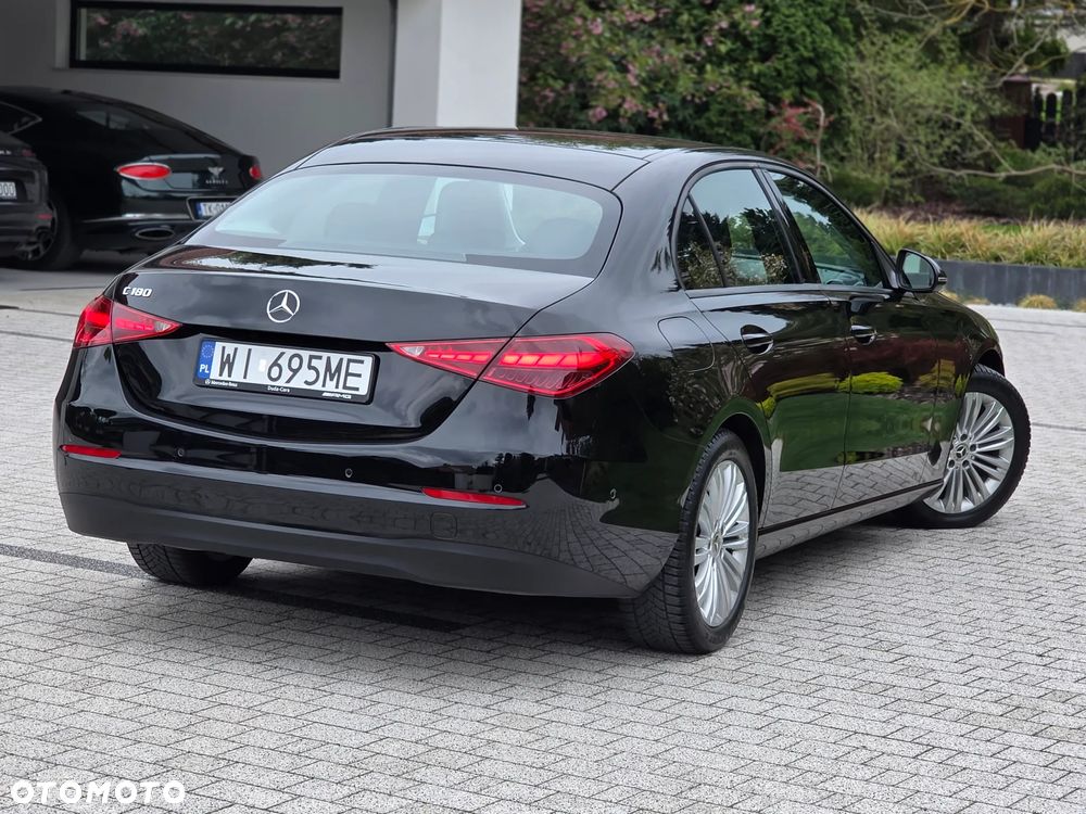 Mercedes-Benz Klasa C 180 mHEV Avantgarde - 10