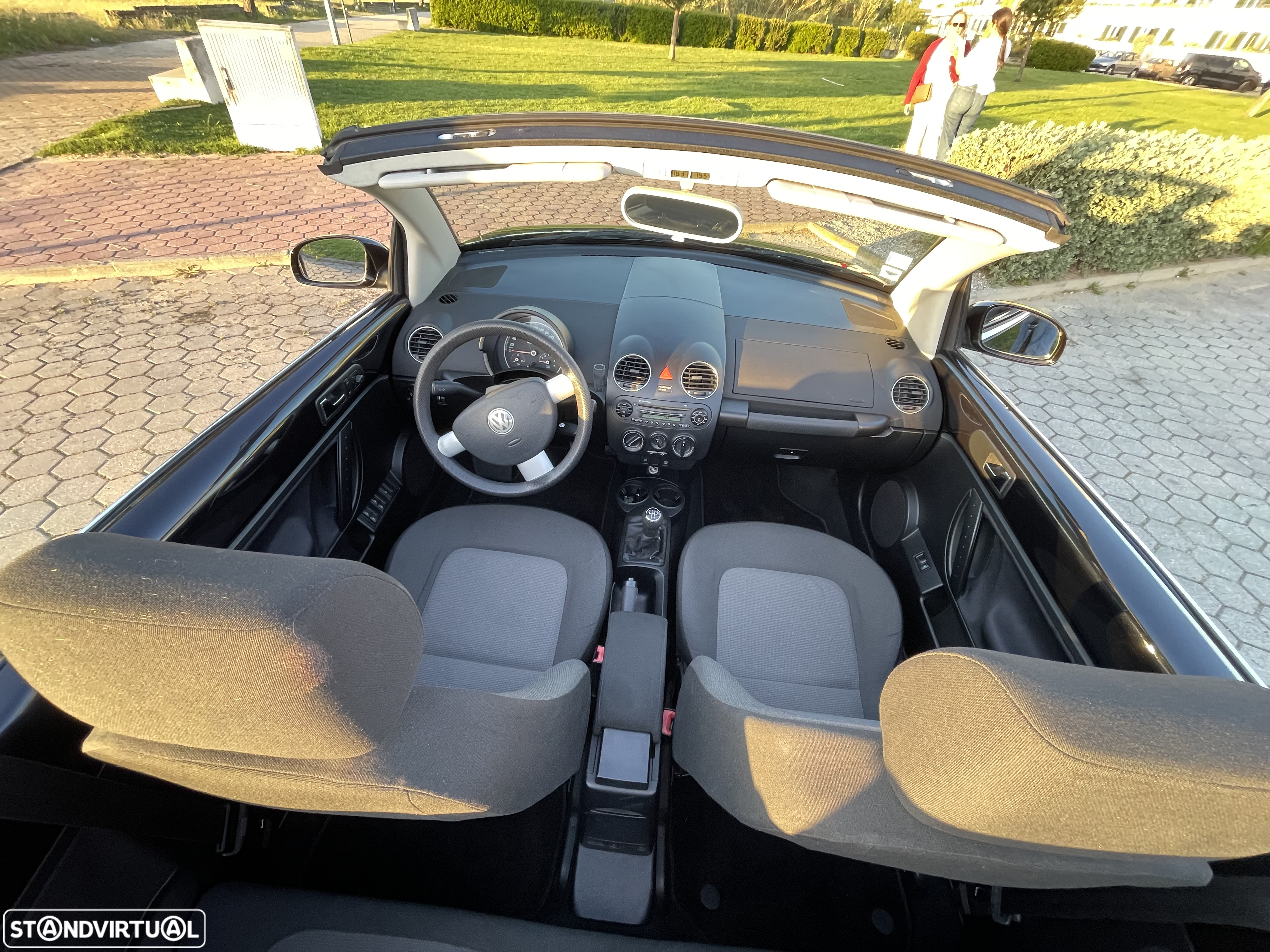 VW New Beetle Cabriolet 1.4 - 24