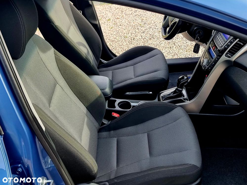 Hyundai i30 Kombi 1.6 GDi DCT Style - 16