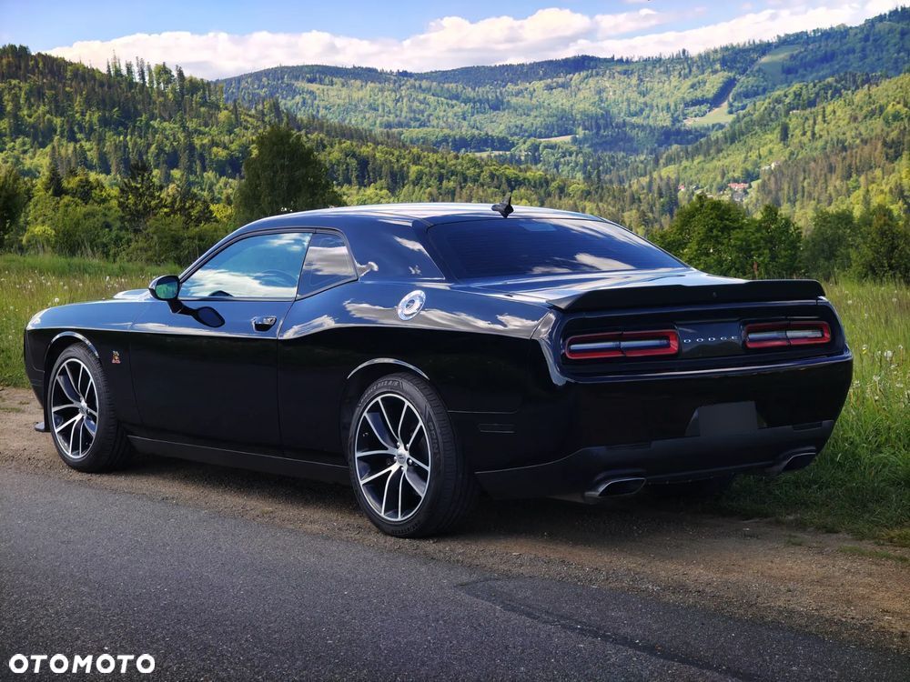 Dodge Challenger 6.4 Scat Pack - 4