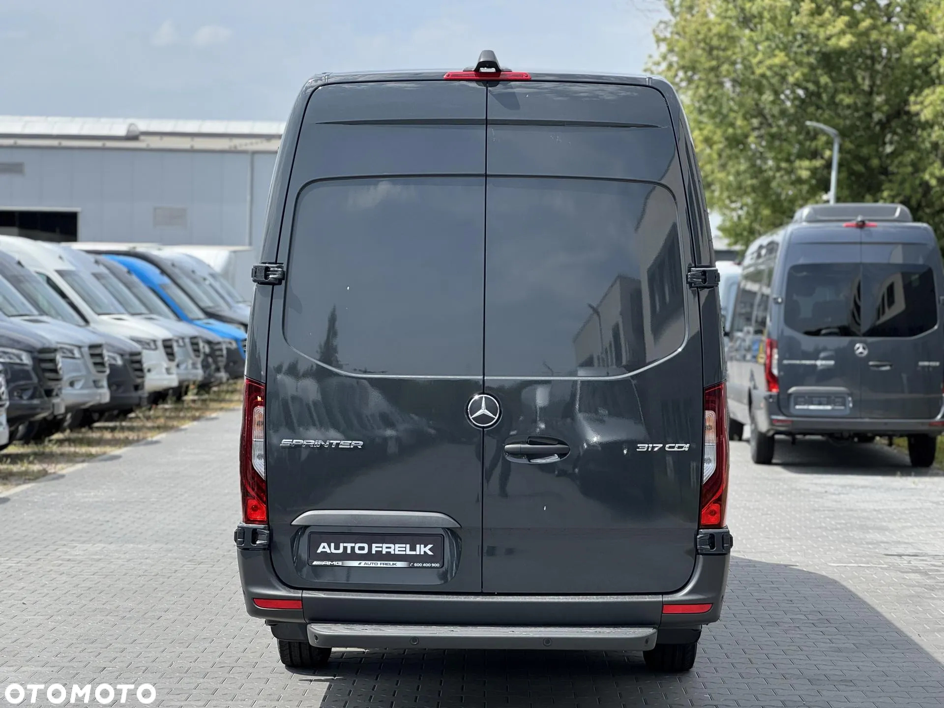 Mercedes-Benz Sprinter - 7