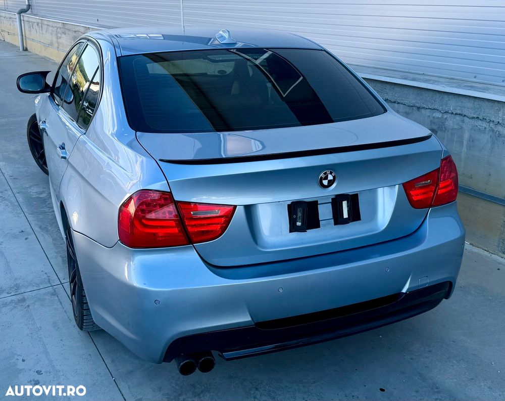 BMW Seria 3 320d DPF Aut. Edition Exclusive - 25
