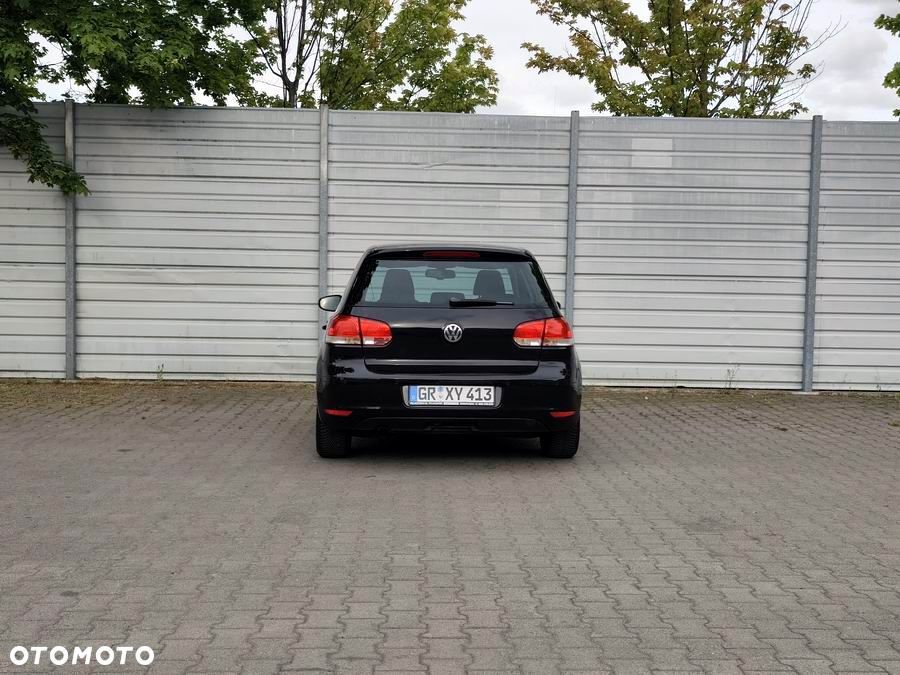 Volkswagen Golf 1.6 TDI DPF Highline - 8