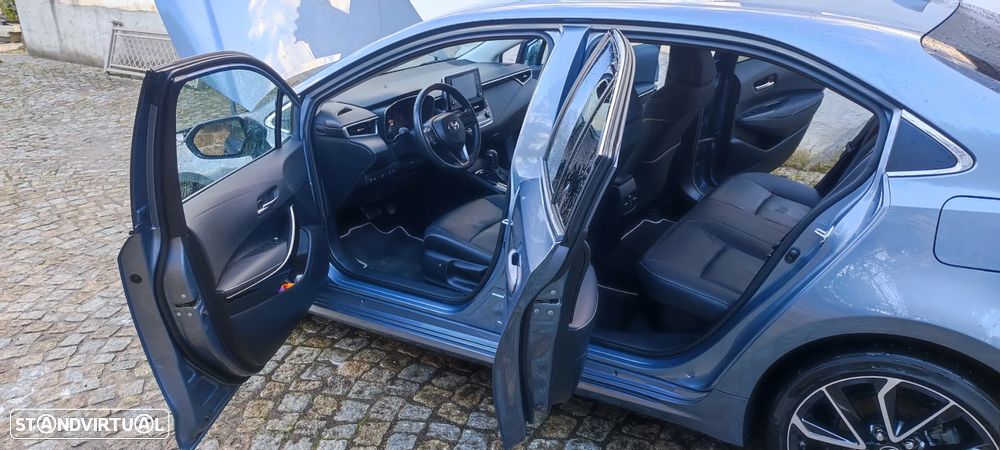 Toyota Corolla SD 1.8 Hybrid Luxury - 13