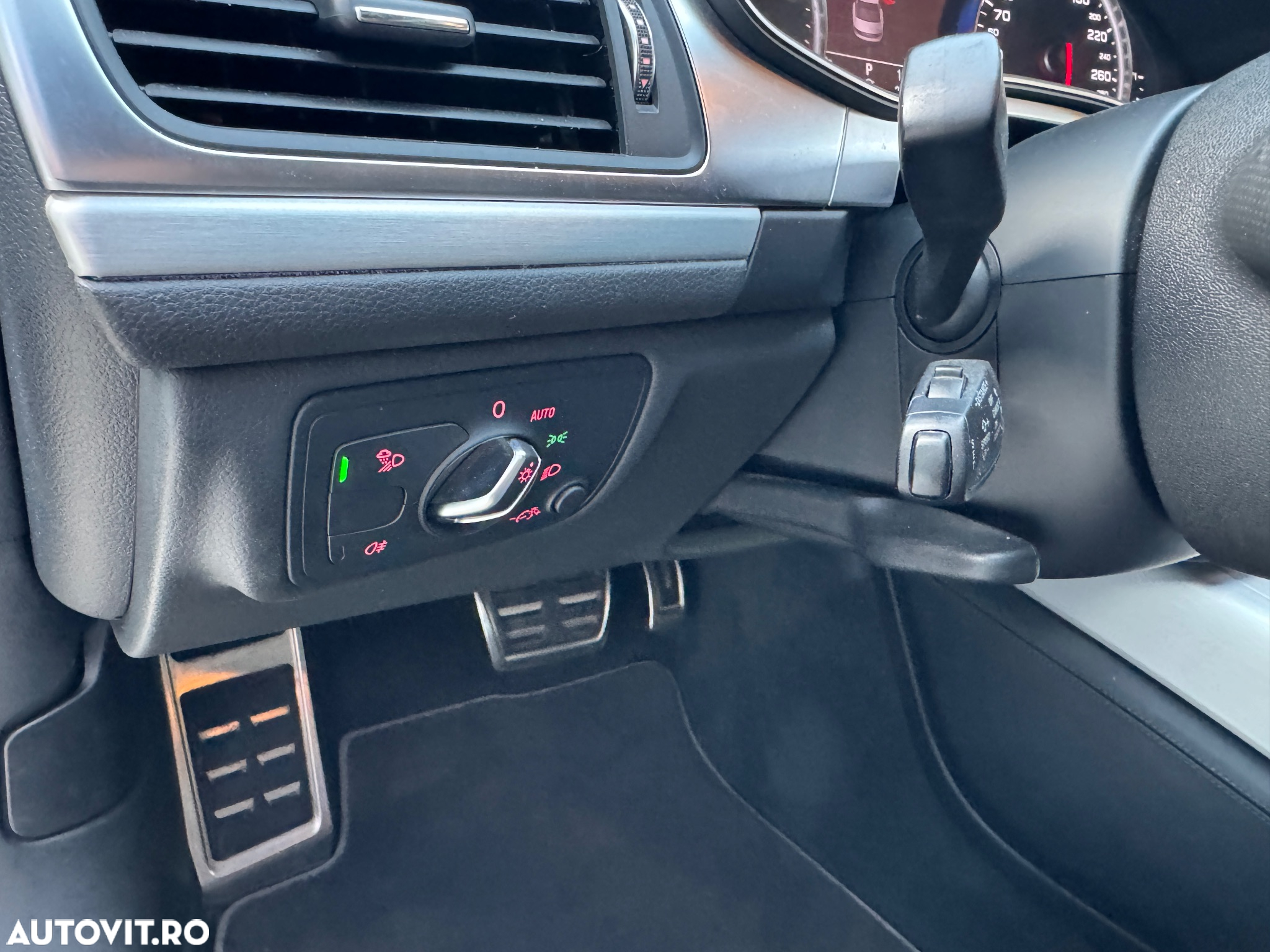 Audi A6 Avant 3.0 TDI quattro S tronic - 12