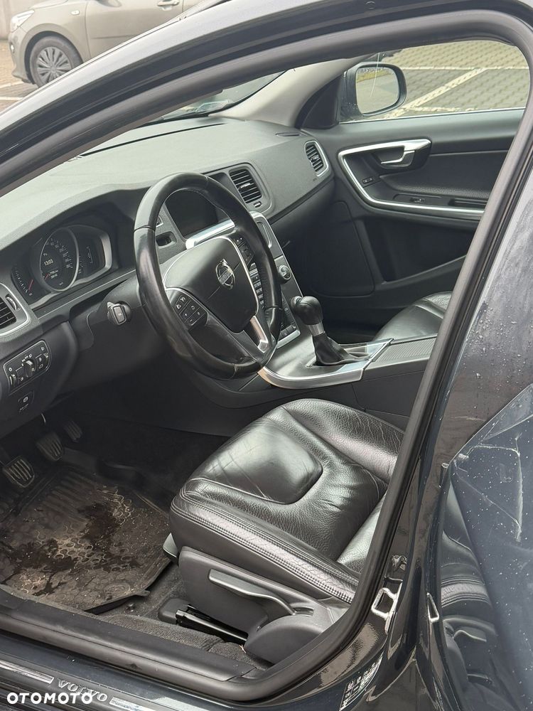 Volvo V60 D2 Edition - 6
