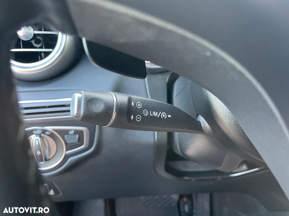 Mercedes-Benz GLC - 24