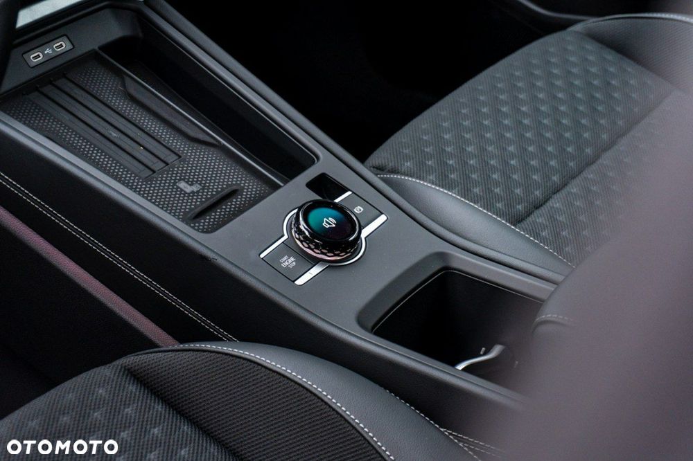 Volkswagen T-Roc - 18