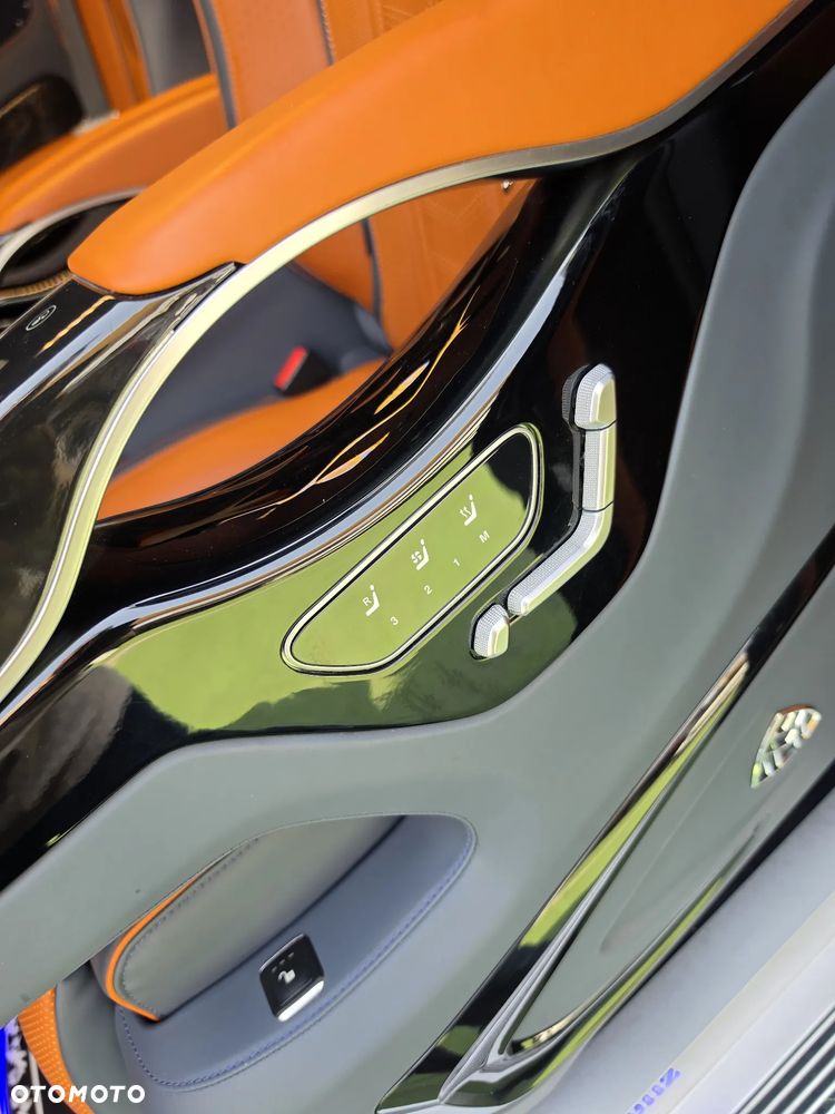 Mercedes-Benz Klasa V 300 extralang 9G-TRONIC Special Edition Avantgarde - 16