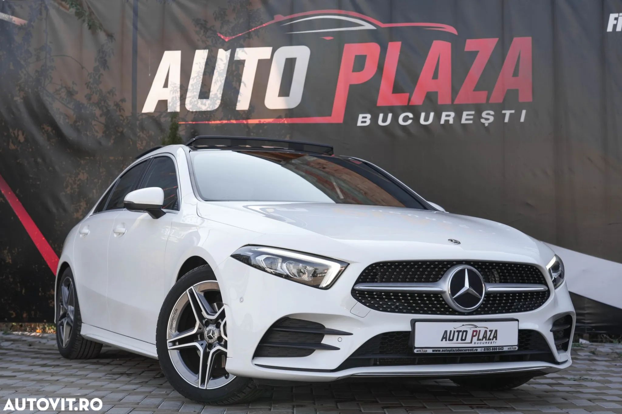 Mercedes-Benz A 200 7G-DCT Advanced AMG Line - 1