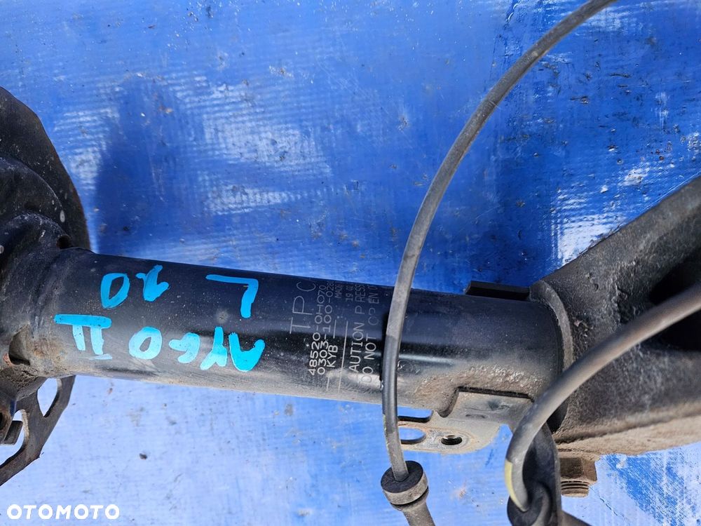 Toyota AYGO II 14-22 1.0 ZWROTNICA LEWA AMORTYZATOR MCPERSON - 3