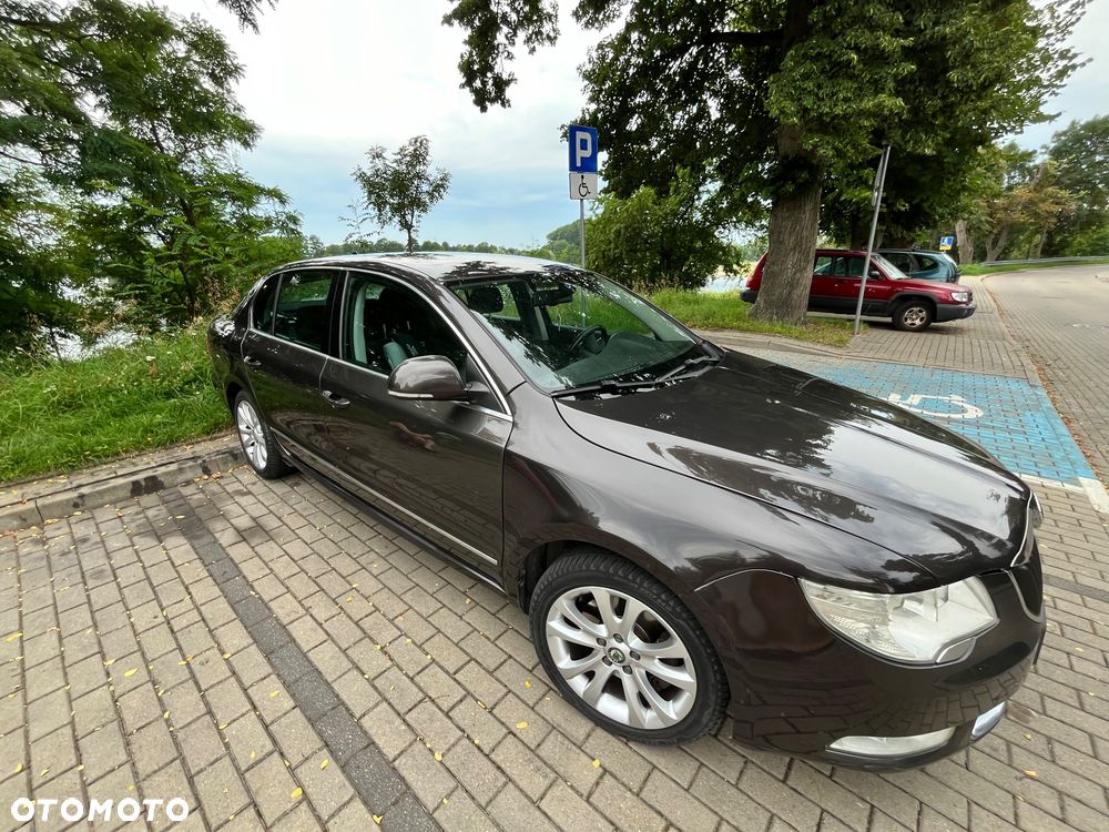 Skoda Superb 2.0 TDI Platinum DSG - 5