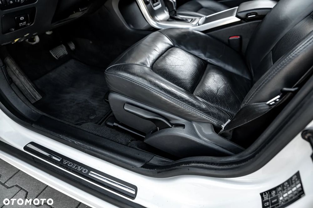 Volvo V70 D5 AWD Geartronic Edition Pro - 17