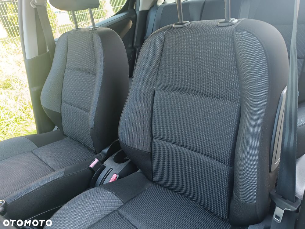 Peugeot 207 75 Urban Move - 12