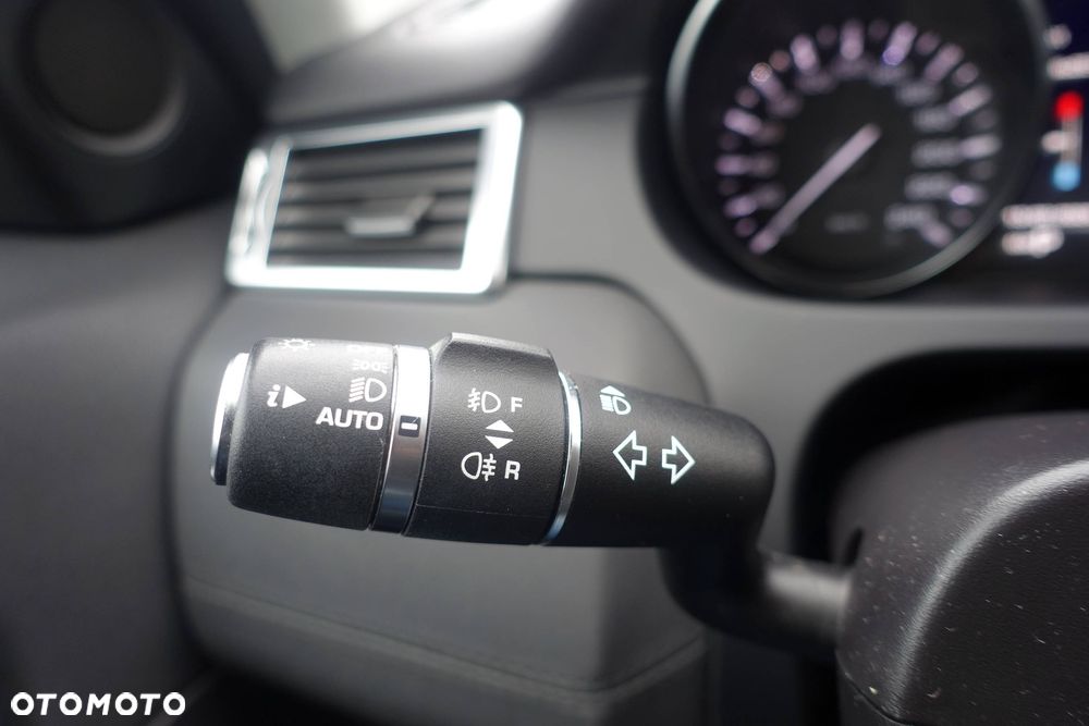 Land Rover Discovery Sport 2.0 Si4 SE - 26