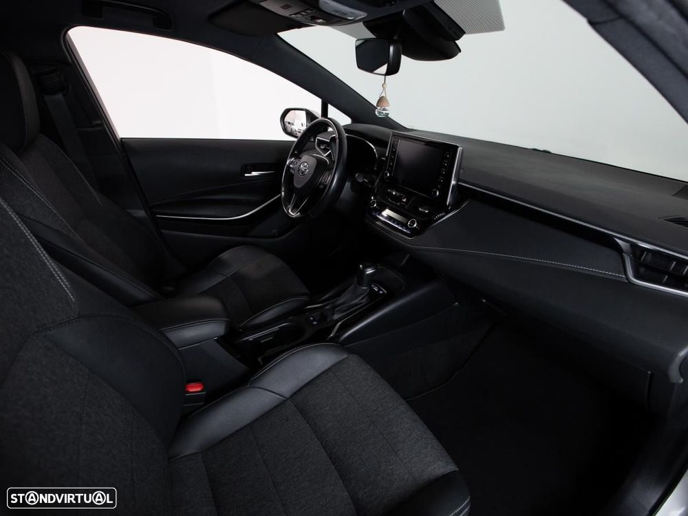 Toyota Corolla Touring Sports 1.8 Hybrid Comfort+P.Sport - 9