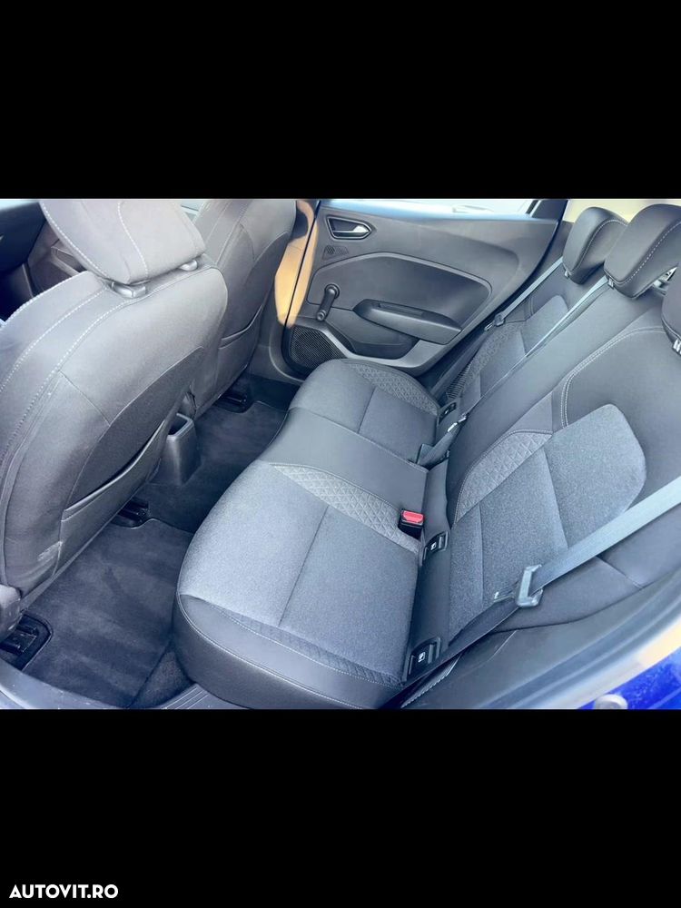 Renault Clio - 6