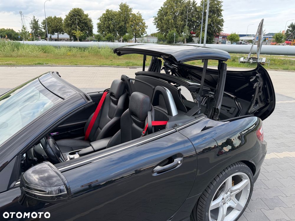 Mercedes-Benz SLK 200 (BlueEFFICIENCY) 7G-TRONIC - 8