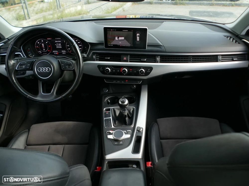 Audi A4 Avant 2.0 TDI Advance - 42