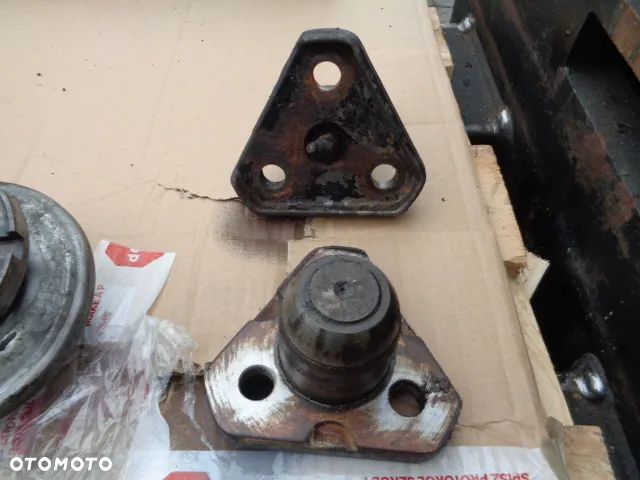 Elementy przedniej osi Carraro 709/S2 Case 5130 Ford - 5
