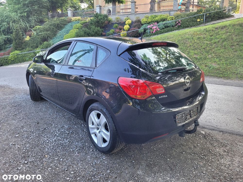 Opel Astra 1.6 Innovation - 3