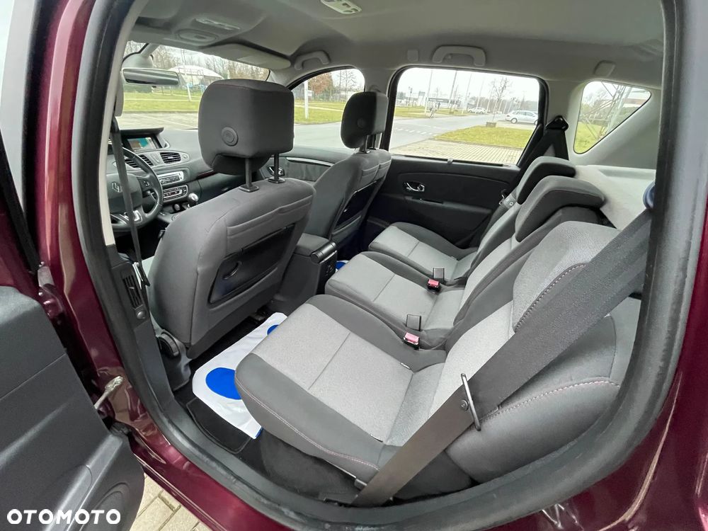 Renault Scenic Energy dCi 110 S&S Paris - 11