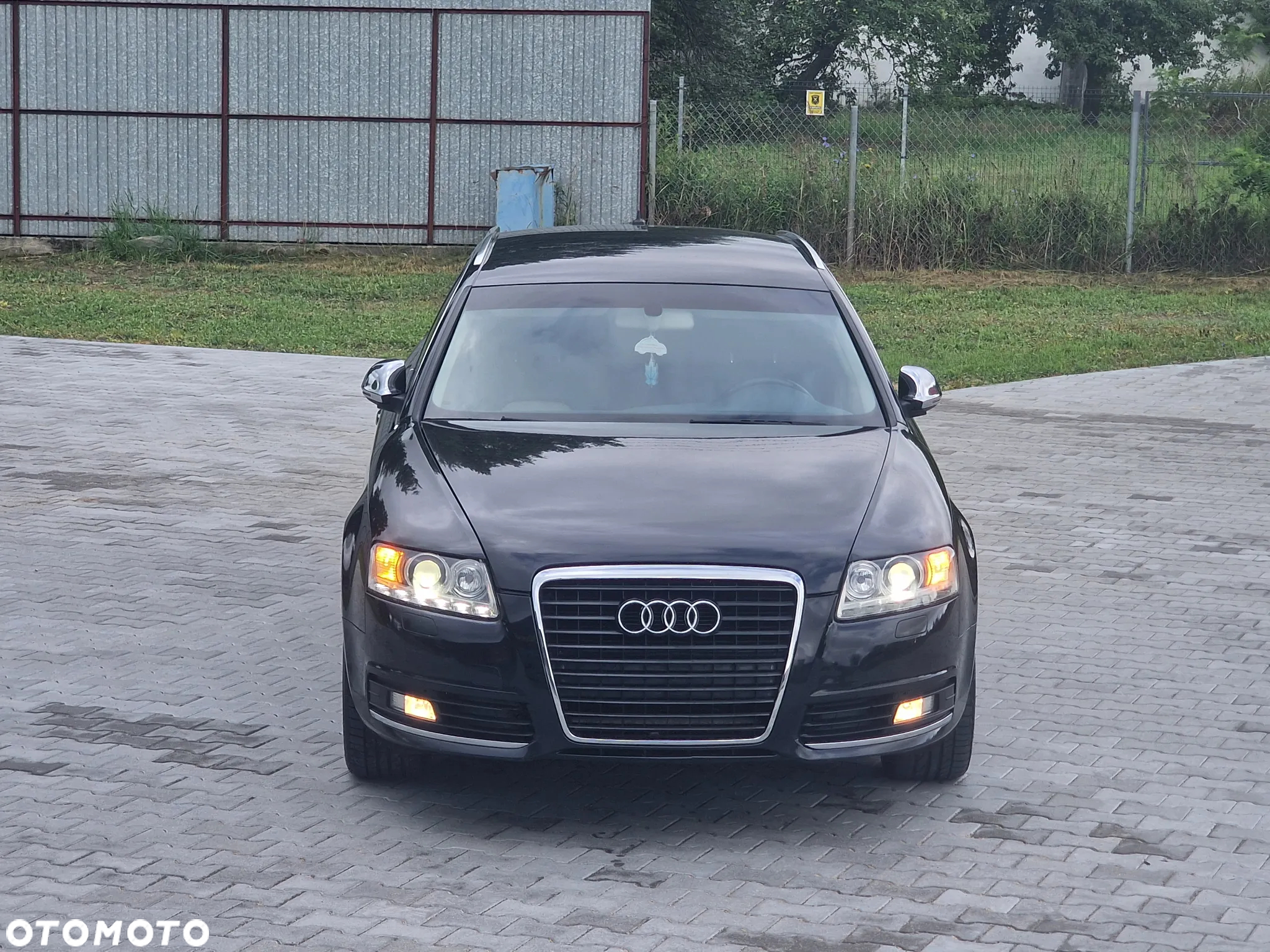 Audi A6 Avant 2.7 TDI DPF quattro tiptronic - 15