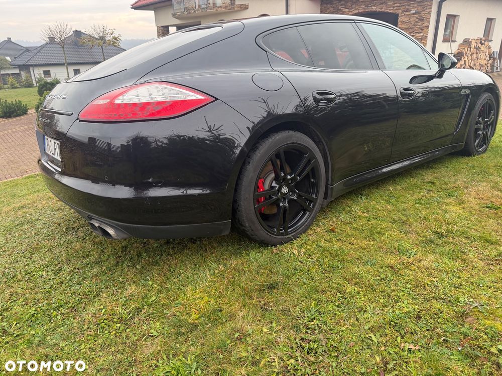 Porsche Panamera - 3