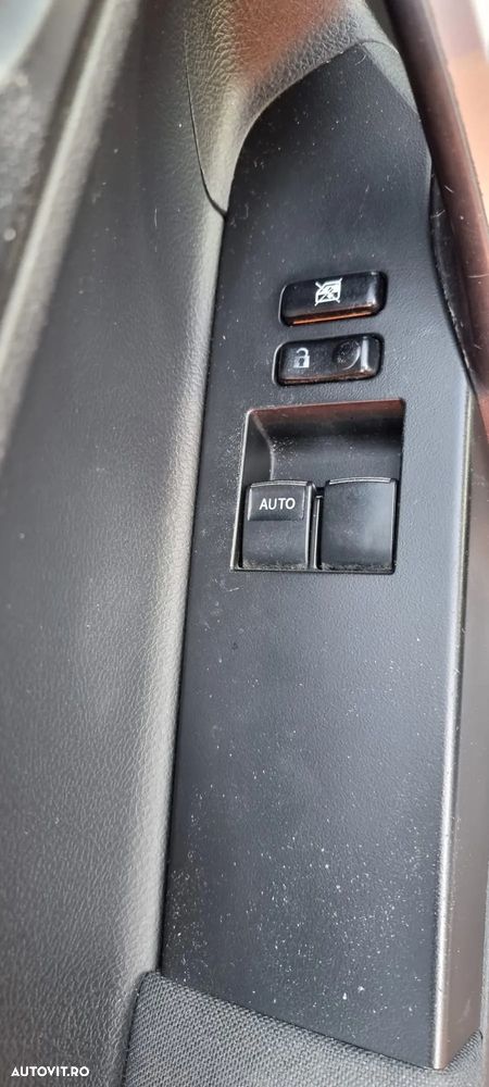 Toyota Auris - 10