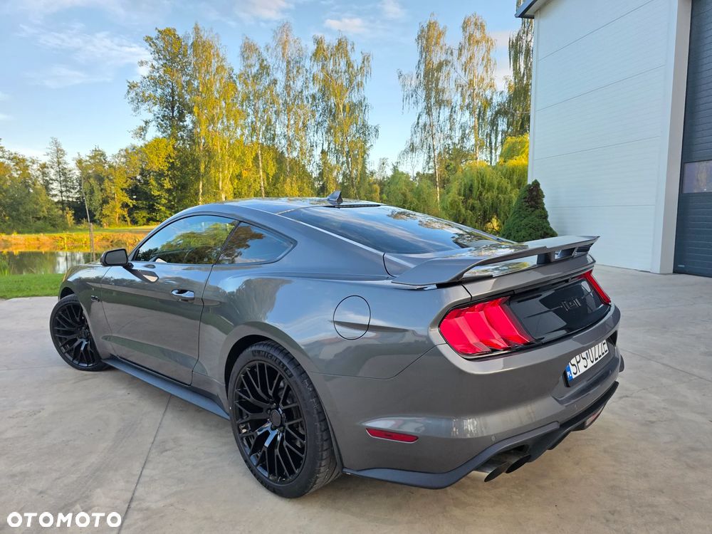 Ford Mustang - 7