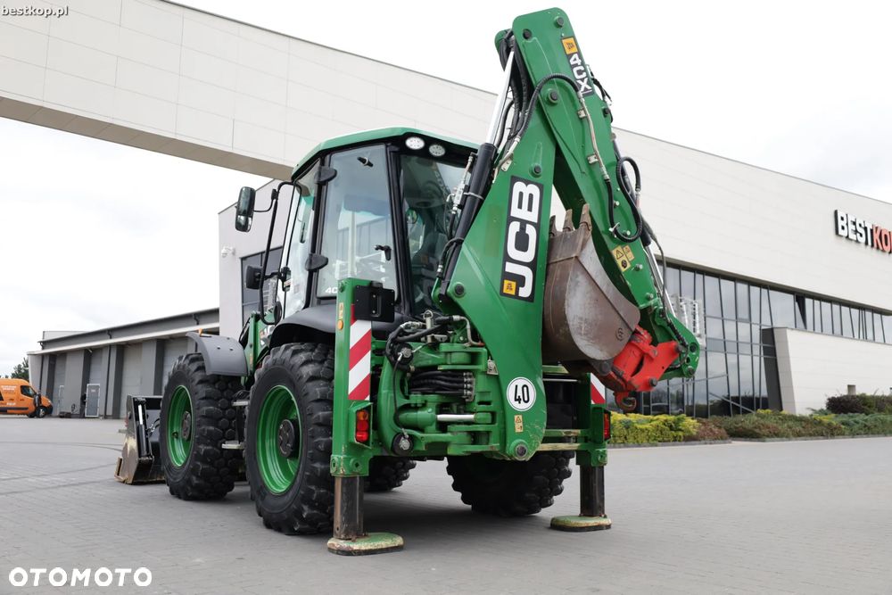 JCB 4CX - 13