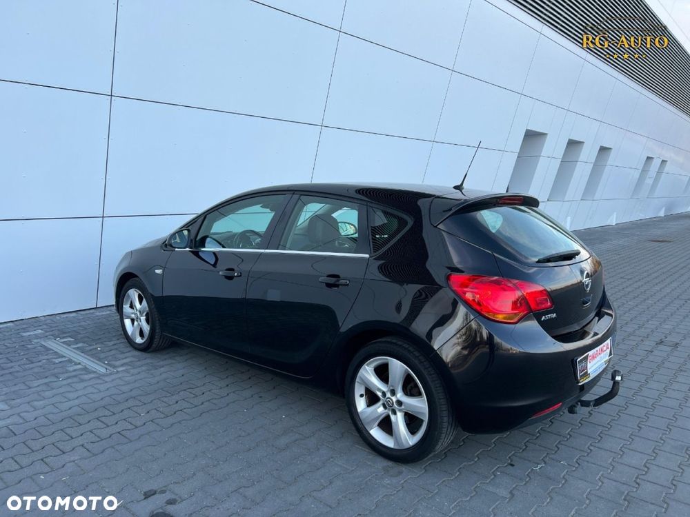 Opel Astra - 11