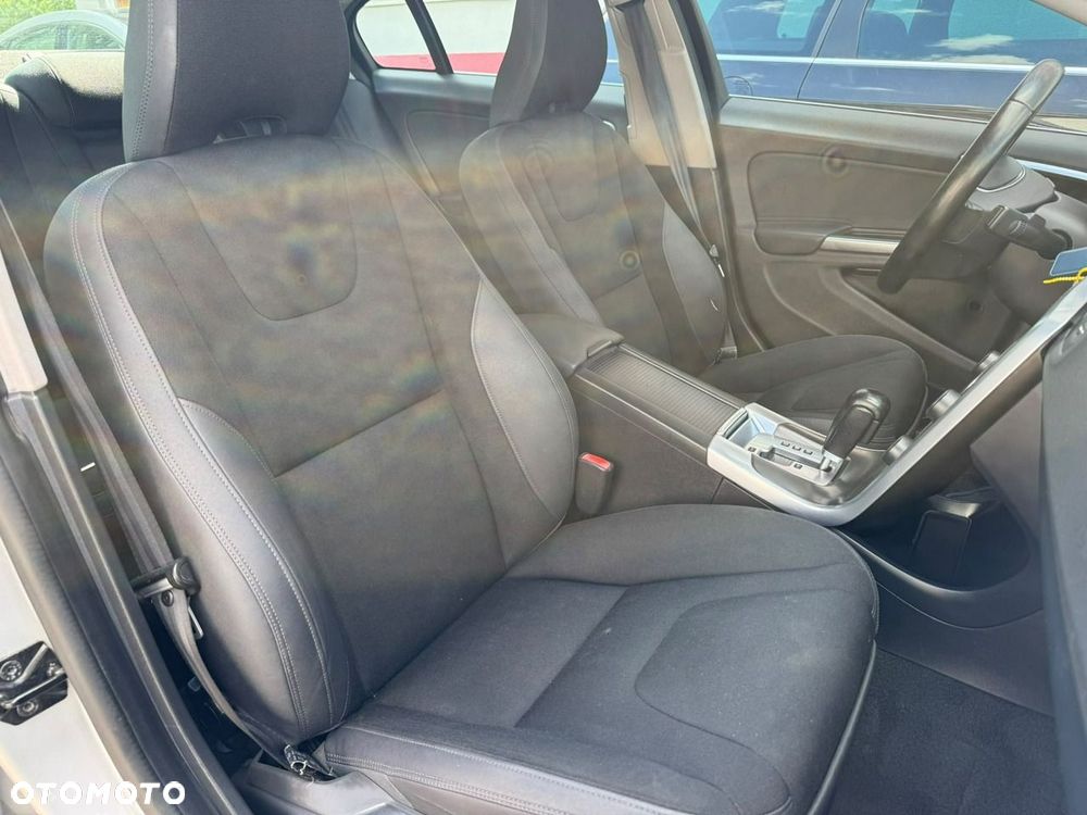 Volvo S60 - 11