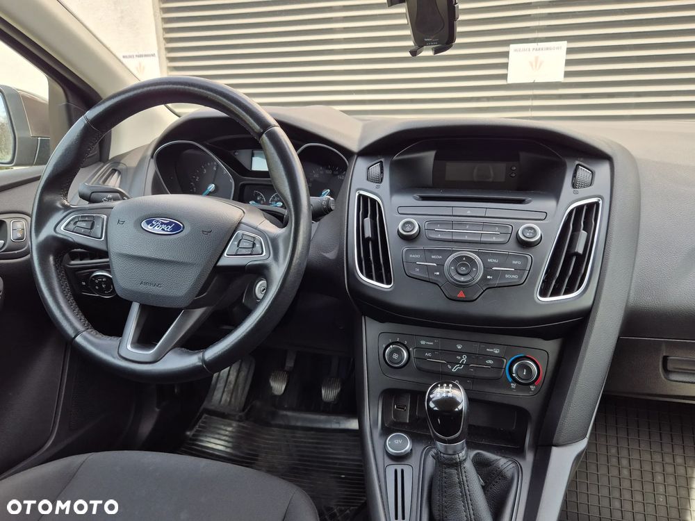 Ford Focus 1.6 Gold X - 11