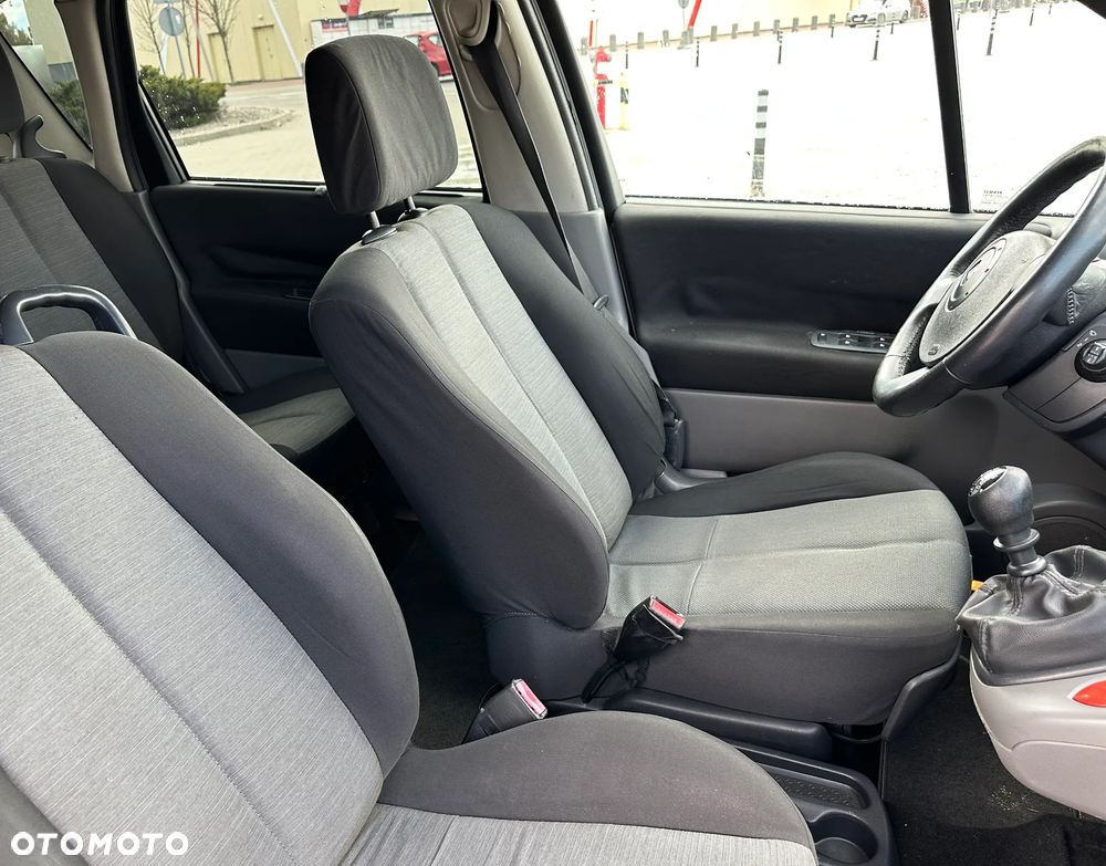 Renault Scenic 2.0 dCi 16V Infinity - 7