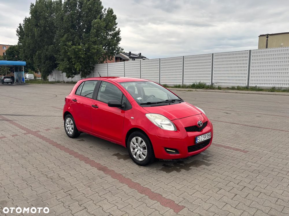 Toyota Yaris - 5
