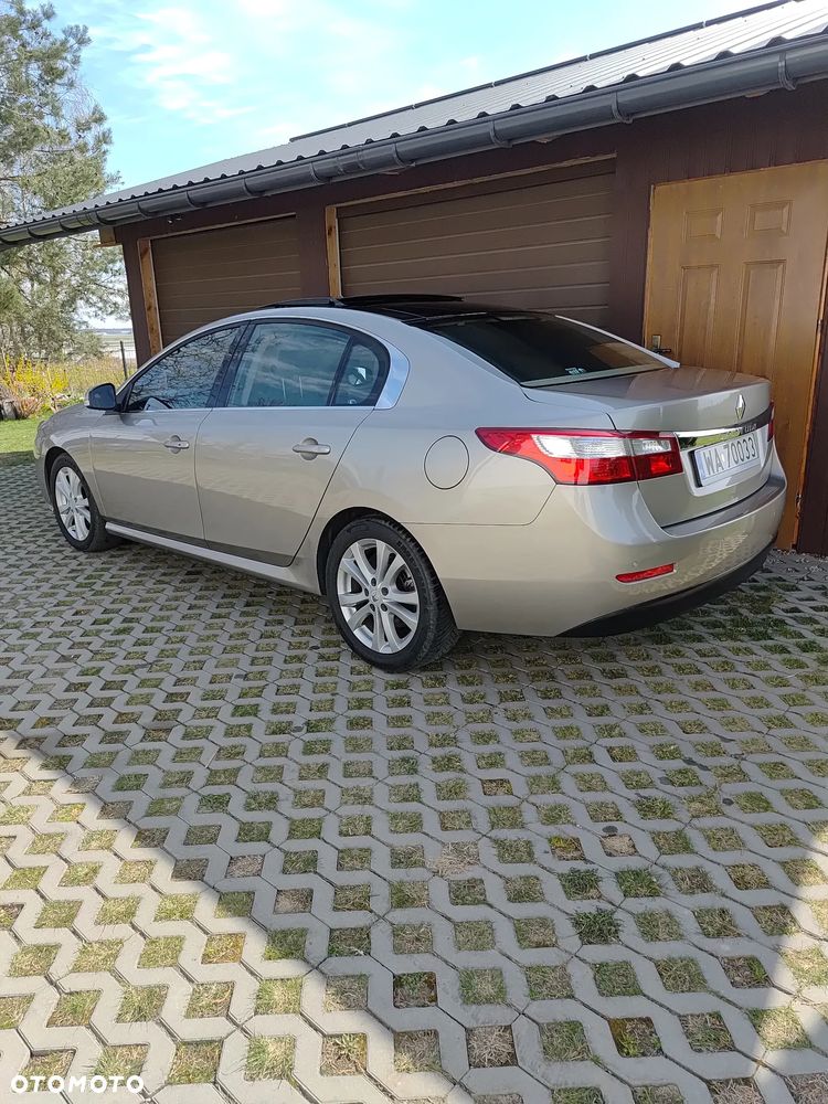 Renault Latitude - 4