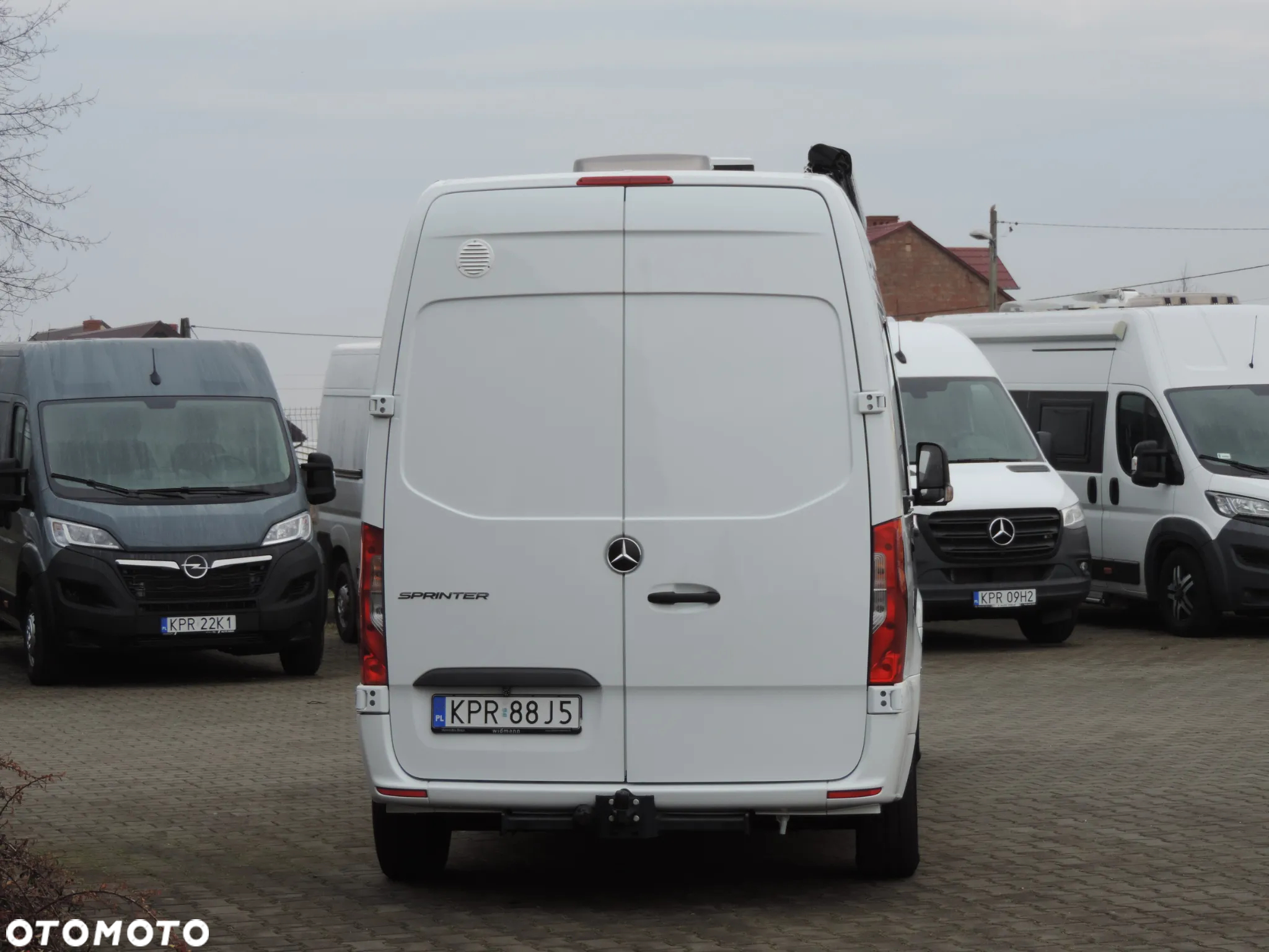 Mercedes-Benz Sprinter Campervan 4 os. Klima Postojowa VIP Napęd przedni - 5