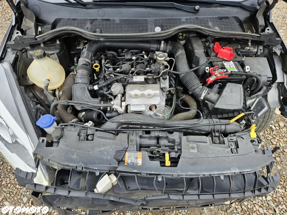 Ford Fiesta 1.0 EcoBoost S&S ST-LINE - 11