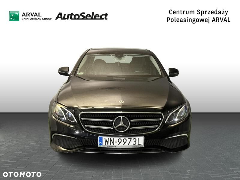 Mercedes-Benz Klasa E - 9