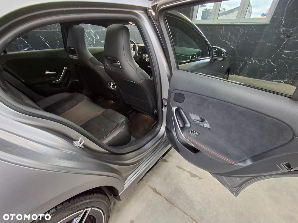 Mercedes-Benz Klasa A 35 AMG 4-Matic Edition 1 7G-DCT - 19