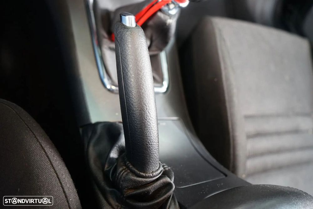 Peugeot 407 - 32