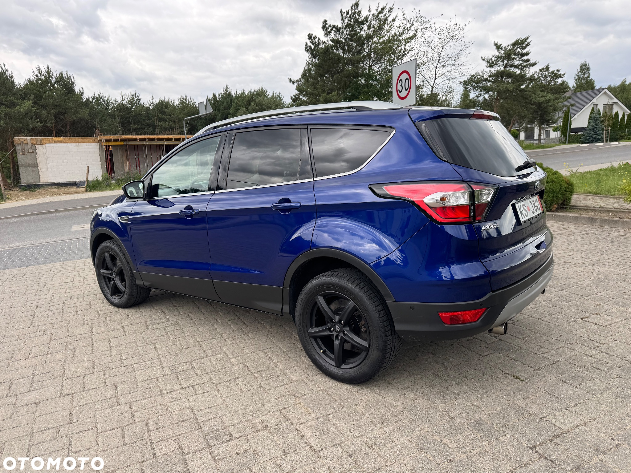 Ford Kuga 1.6 EcoBoost 2x4 Titanium - 12