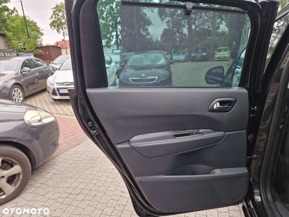 Peugeot 5008 HDI FAP 150 Allure - 28